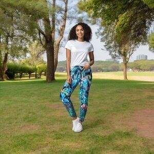 Evolution & Creation Boho Tropical Print Compression Capri Leggings Women M VG
